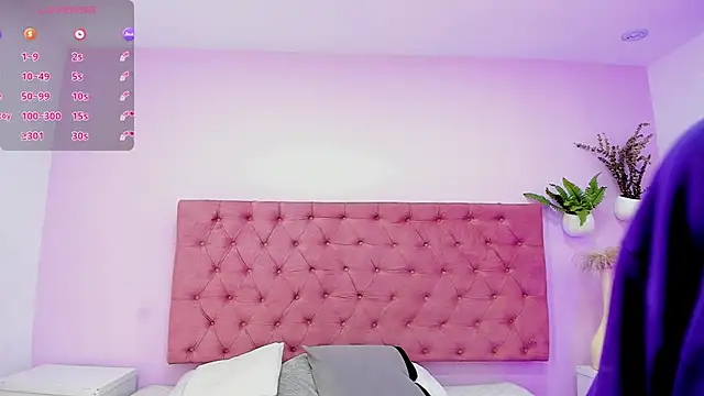 karol white  online show from March 16, 4:09 am