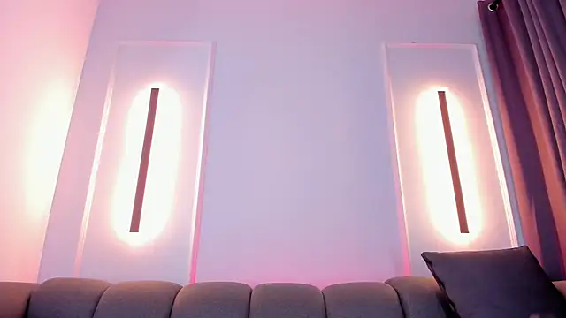 karol white  online show from March 22, 7:04 am