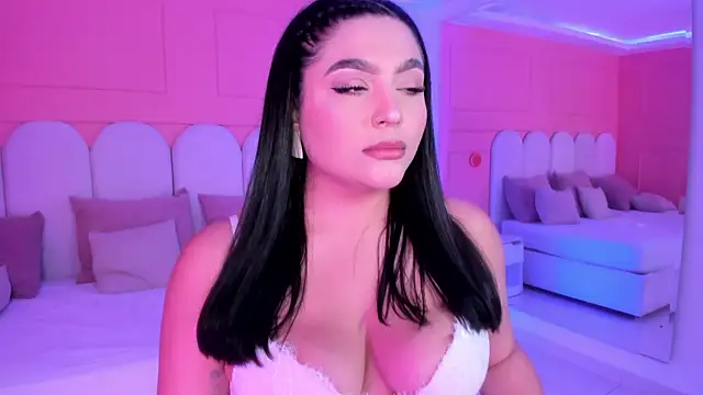 eva sainnt online show from April 6, 1:36 am