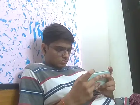 Snapshot of sutfvkii chatting on March 29, 5:02 pm sutfvkii online show from March 29, 5:02 pm