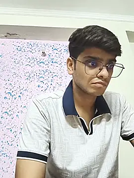 Snapshot of sutfvkii chatting on July 12, 5:59 pm sutfvkii online show from July 12, 5:59 pm