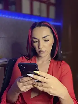 MeganFoxiy online show from December 14, 5:13 am