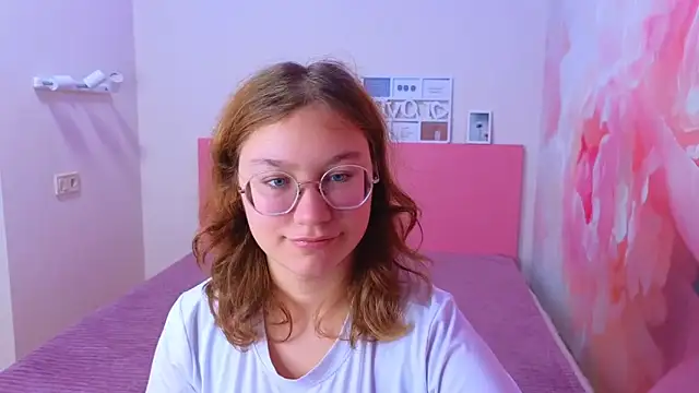 AngelinaLow online show from November 11, 12:27 pm