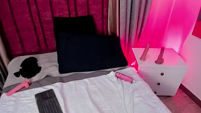 Snapshot of BeckyVidal chatting on March 22, 3:30 am BeckyVidal online show from March 22, 3:30 am