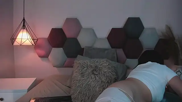 Snapshot of BeckyVidal chatting on November 24, 6:07 pm BeckyVidal online show from November 24, 6:07 pm