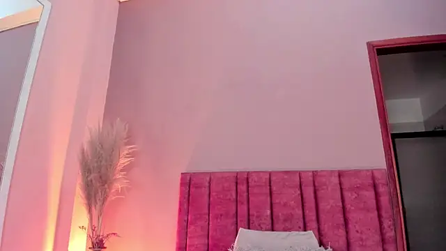 Snapshot of BeckyVidal chatting on January 6, 6:22 pm BeckyVidal online show from January 6, 6:22 pm