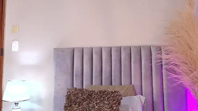 BeckyVidal online show from February 3, 6:24 pm