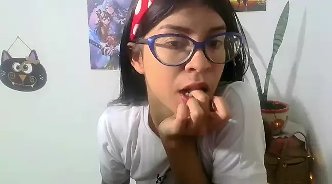 Snapshot of sarah_sm chatting on March 15, 7:48 pm sarah sm online show from March 15, 7:48 pm