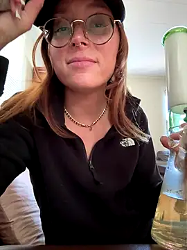 SpaceCowWhore online show from October 9, 4:27 pm