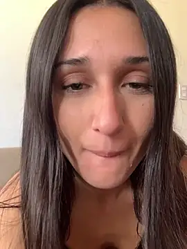 luci brecman online show from May 17, 3:19 pm