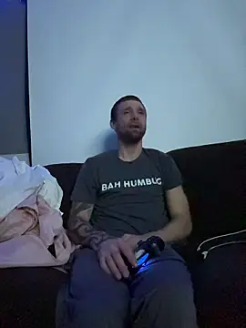 Stillhard8925 online show from November 5, 6:46 am