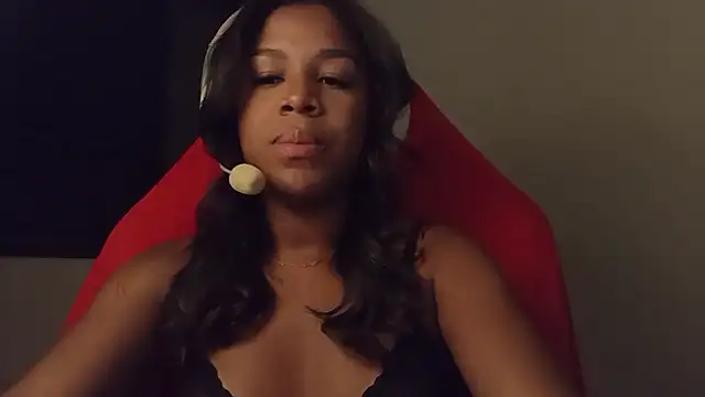 cammydebora online show from October 7, 12:30 am