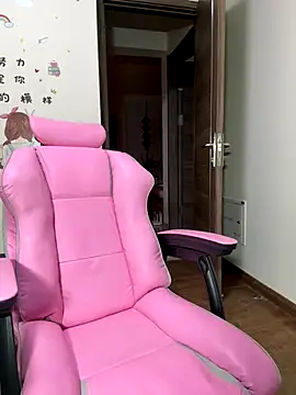 aa520uv online show from October 15, 4:29 pm