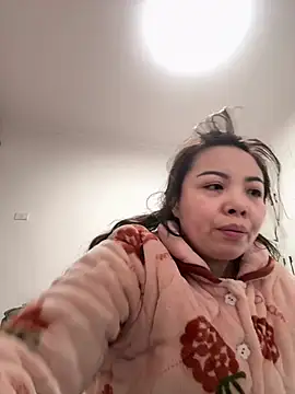 aa520uv online show from February 9, 3:10 am