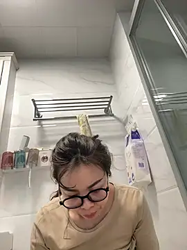 aa520uv online show from April 7, 1:50 am