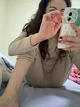 aa520uv online show from April 10, 1:33 am