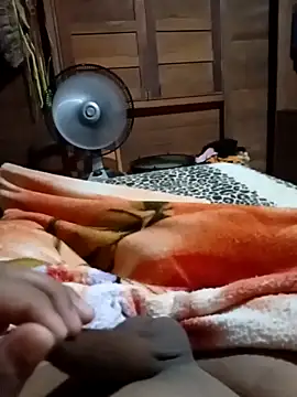 Snapshot of indio9233 chatting on October 1, 6:08 am indio9233 online show from October 1, 6:08 am