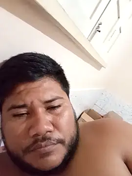 Snapshot of indio9233 chatting on November 2, 3:53 am indio9233 online show from November 2, 3:53 am