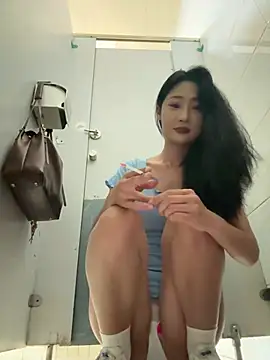 linger-23 online show from July 18, 7:34 am
