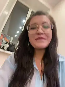 Karen Holmss online show from March 13, 5:18 pm