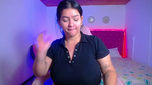 kriss sweetboobs10 online show from December 16, 12:10 pm