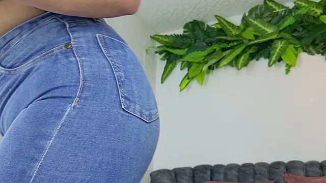 mollysweet11 online show from February 8, 2:37 am