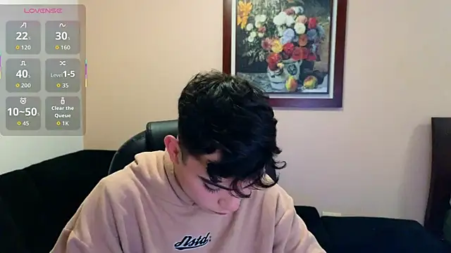 lukeboyce33 online show from October 22, 11:59 pm