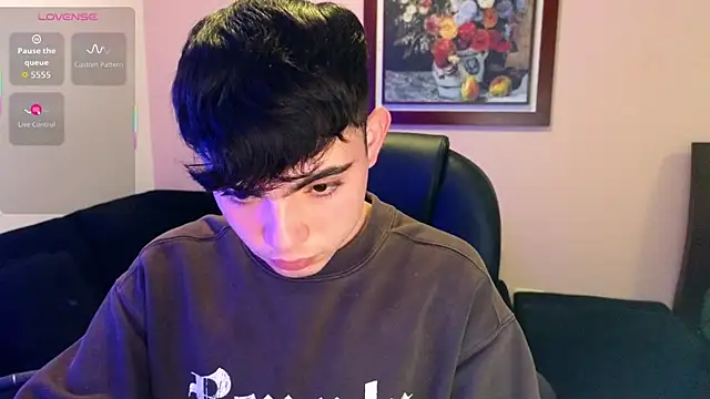 lukeboyce33 online show from October 28, 2:04 am