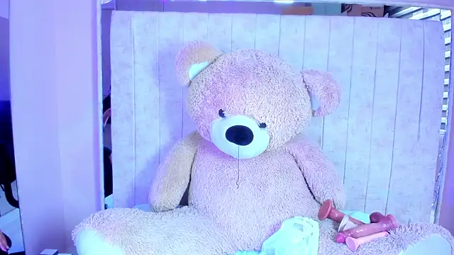 Snapshot of Alice_26_ chatting on February 23, 2:14 pm Alice 26 online show from February 23, 2:14 pm