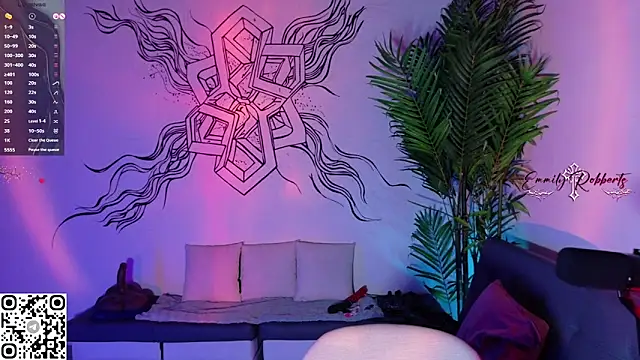 Emmi Roberts online show from April 14, 12:38 am