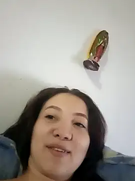 Snapshot of lola3baby chatting on March 21, 10:39 pm lola3baby online show from March 21, 10:39 pm