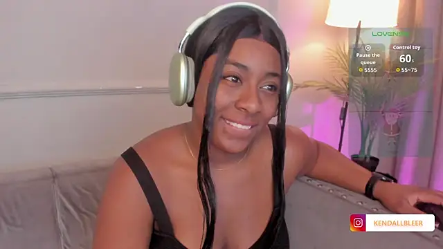 Kendallbleer online show from January 6, 11:47 am