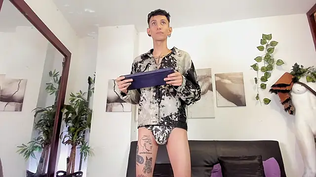 Giotrashy online show from October 13, 8:09 pm