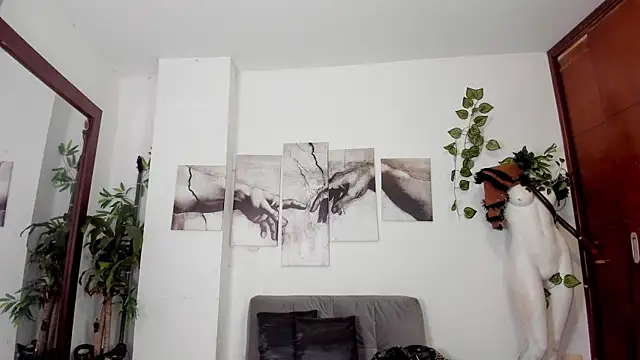 Giotrashy online show from October 18, 7:58 pm