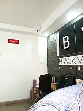 Snapshot of Hairydoll_ chatting on May 7, 7:08 pm Hairydoll online show from May 7, 7:08 pm