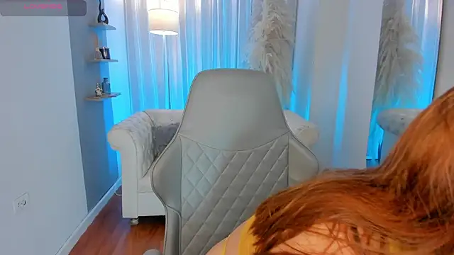 karla hill 28 online show from September 19, 12:23 am