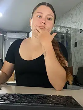 sophikinley online show from March 7, 7:49 am