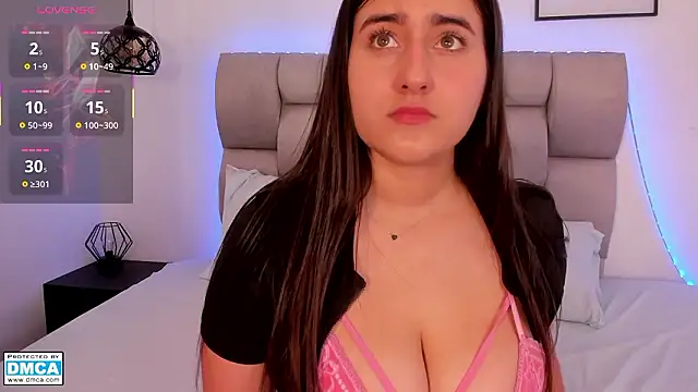 Hanna Evans   online show from March 11, 12:55 pm