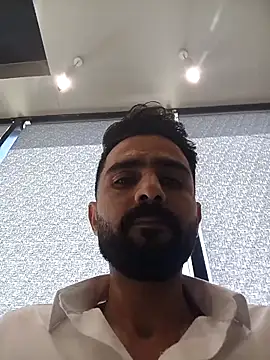Snapshot of Medoooooo973847 chatting on June 14, 11:45 am Medoooooo973847 online show from June 14, 11:45 am
