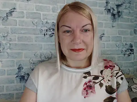 Snapshot of Lillia_Ray chatting on September 20, 6:25 am Lillia Ray online show from September 20, 6:25 am