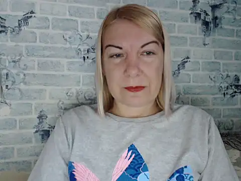 Snapshot of Lillia_Ray chatting on September 26, 9:35 am Lillia Ray online show from September 26, 9:35 am