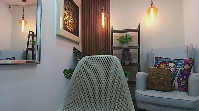 Snapshot of Coral_Lise chatting on September 18, 11:56 am Coral Lise online show from September 18, 11:56 am