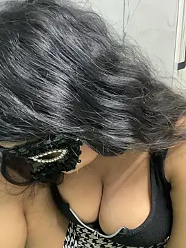 Snapshot of jhanvi_boo chatting on July 15, 11:26 am jhanvi boo online show from July 15, 11:26 am