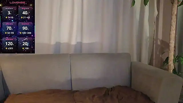 YuliethPetite online show from February 9, 11:14 am