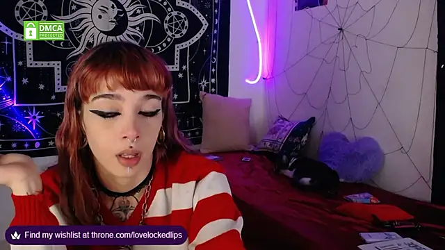 lovelockedlips online show from October 12, 1:37 am
