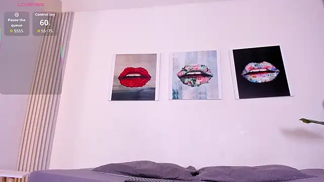 Any Roberth online show from December 18, 11:16 am