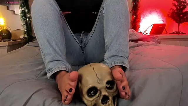 kailinmoonx online show from January 16, 1:04 pm