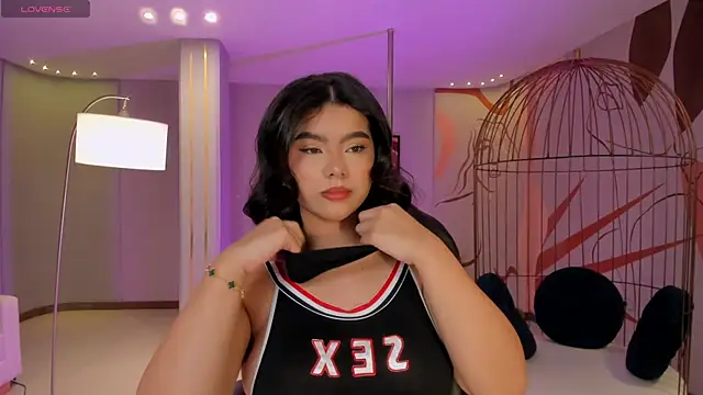 CandaseRussell online show from October 30, 8:31 pm