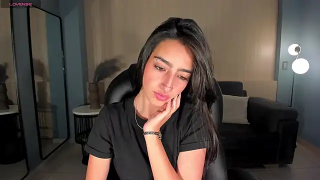 Snapshot of LarisaSmirnov chatting on September 19, 4:25 am LarisaSmirnov online show from September 19, 4:25 am