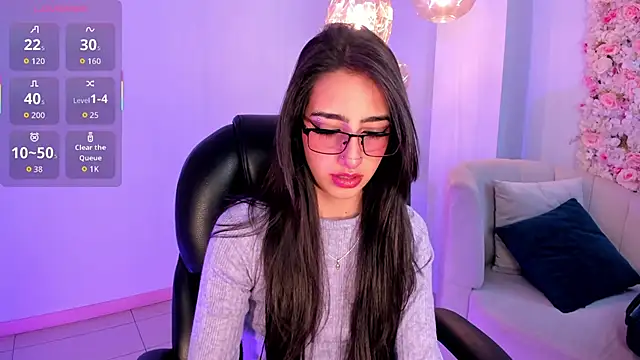 Snapshot of LarisaSmirnov chatting on October 4, 3:04 am LarisaSmirnov online show from October 4, 3:04 am